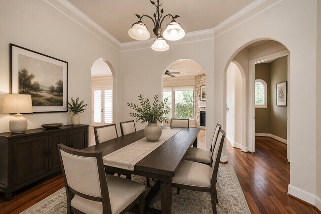 Building Photo - 11025 Robin Hood Ct