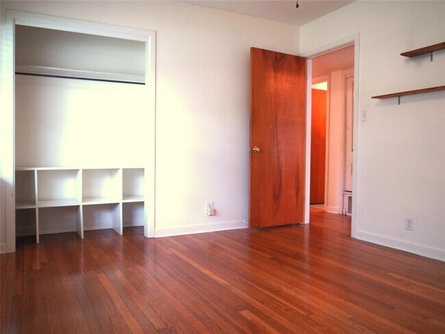 Building Photo - 2506 Addison Ave