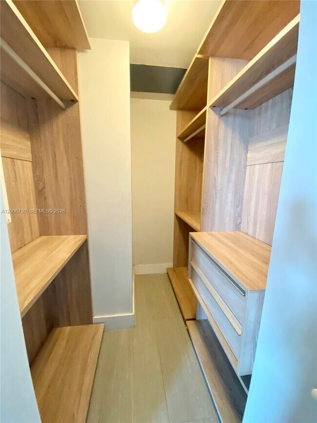 Building Photo - 1300 S Miami Ave