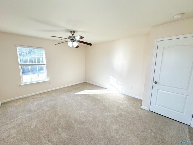 Building Photo - 101 Forest Glade Dr