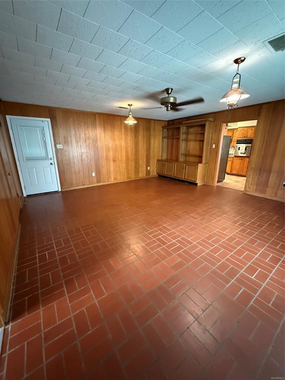 Building Photo - 68 Ranch Dr