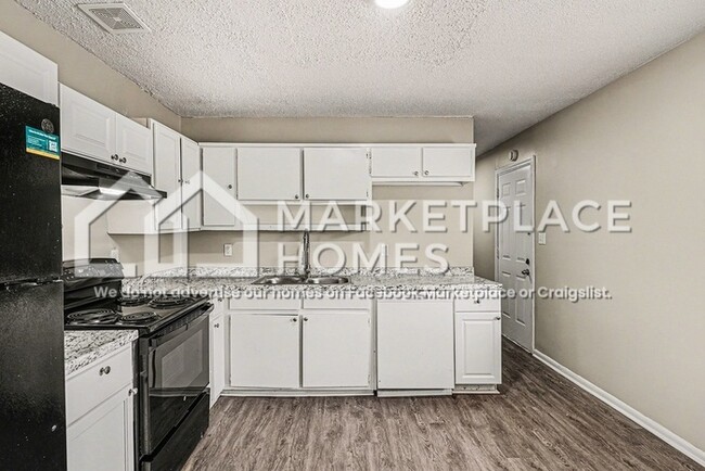 Building Photo - 8219 Sussex Dr