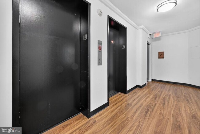 Building Photo - 2030 F St NW