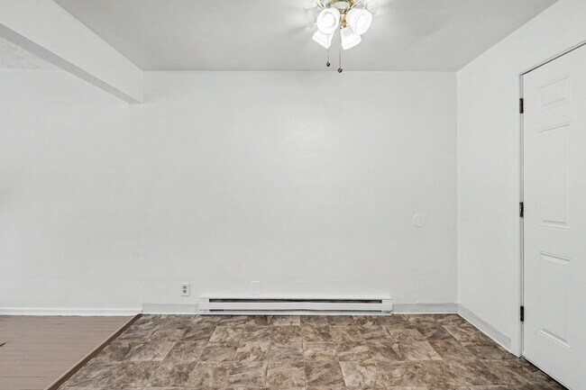 Building Photo - 2519-2521 Hyde Ct SE