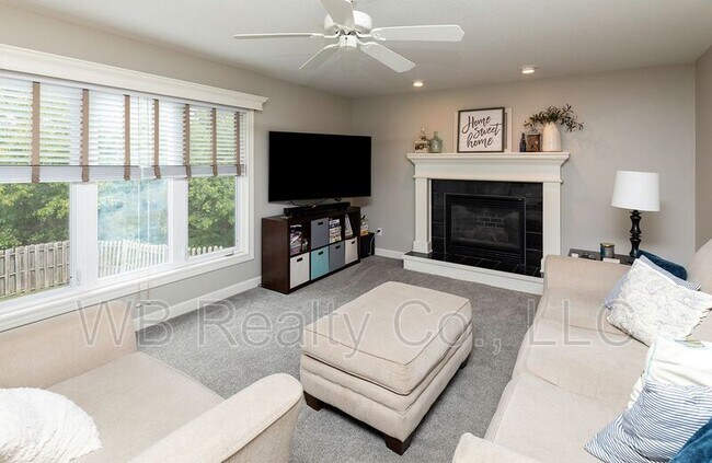 Building Photo - 4519 Meadow Valley Dr