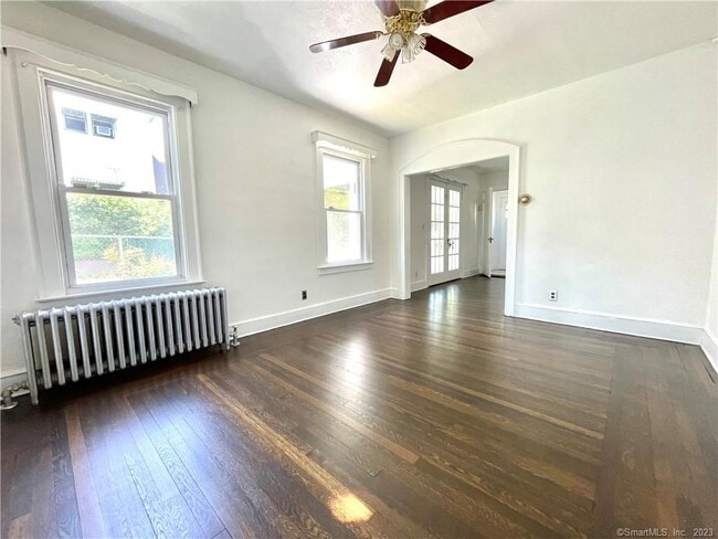 Building Photo - 294 Fountain St