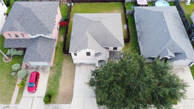 Building Photo - 4113 Periwinkle Ave