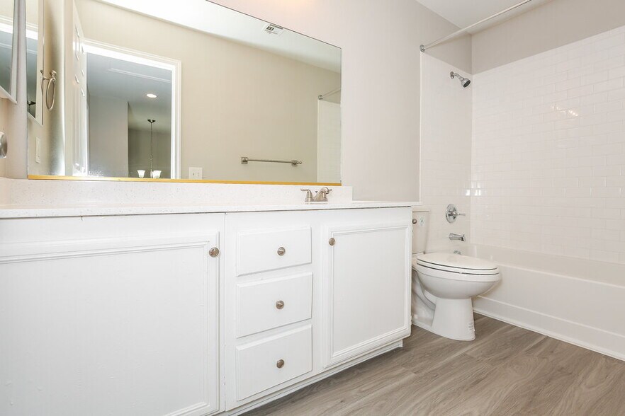 Building Photo - 6516 Plum Orchard Cir