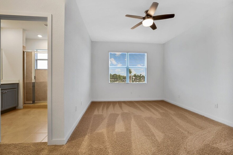 Building Photo - 8554 Via Mar Rosso