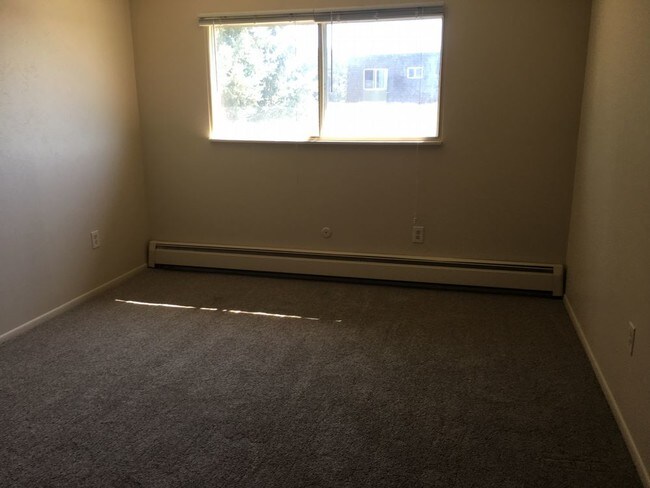 Building Photo - 7091 Hooker St