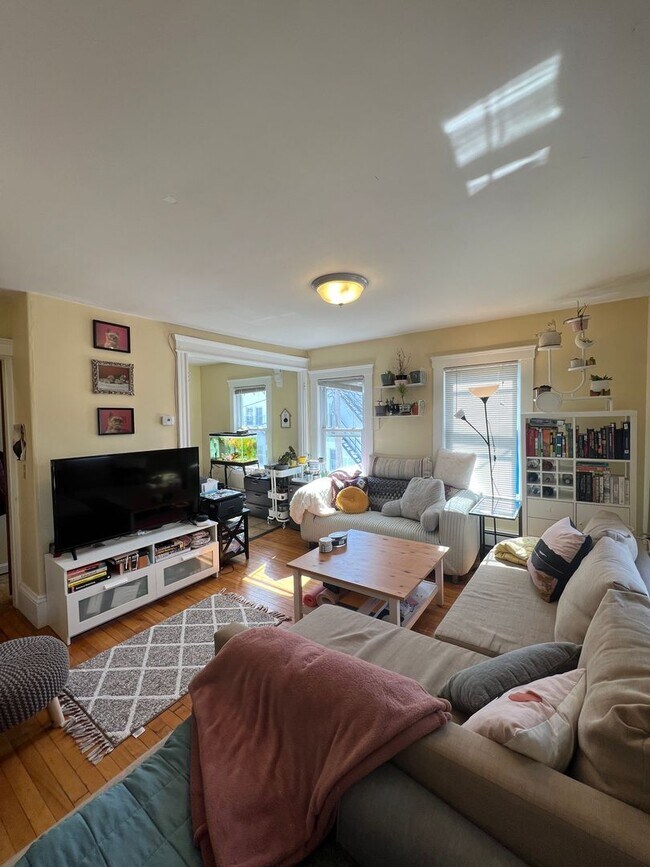 Building Photo - 7 Craigie Terrace