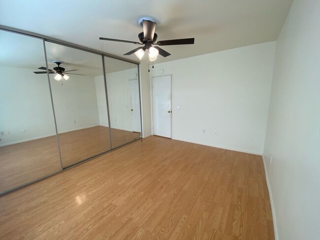 Building Photo - Cozy 2 Bed 1 Bath in the Peacock Hills 55+ Community!