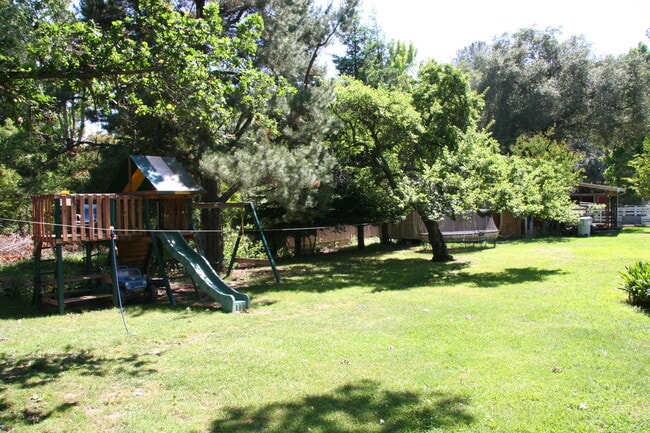 Building Photo - Equestrian Property & Country Living in the Heart of Folsom