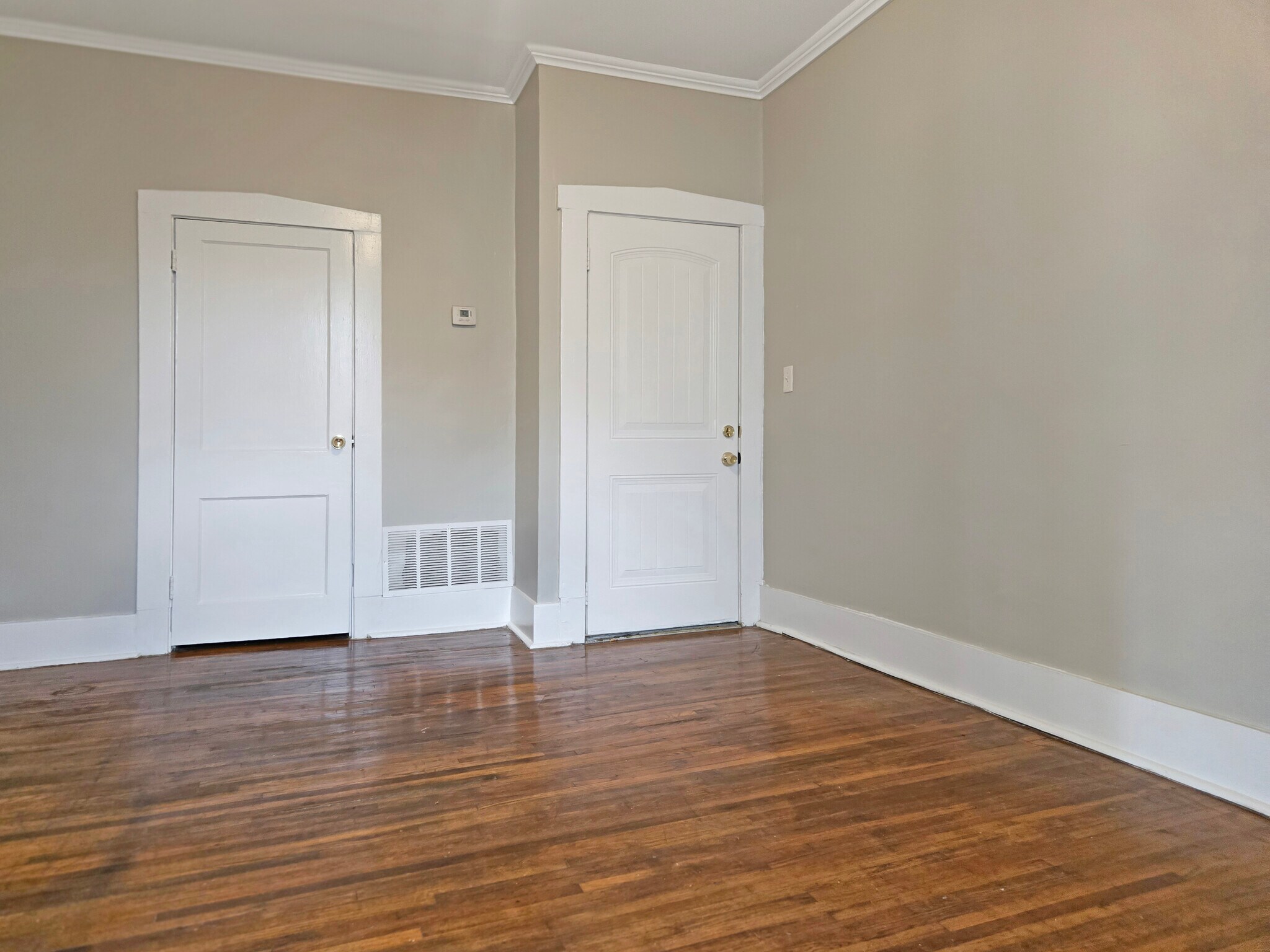 Building Photo - 1534 N Parkway