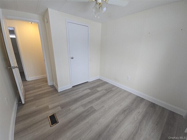 Building Photo - 329 County Rte 17