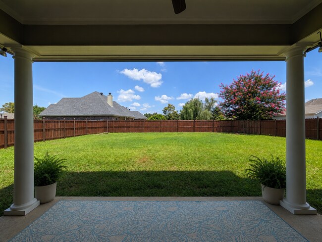 Building Photo - 519 Brompton Ln