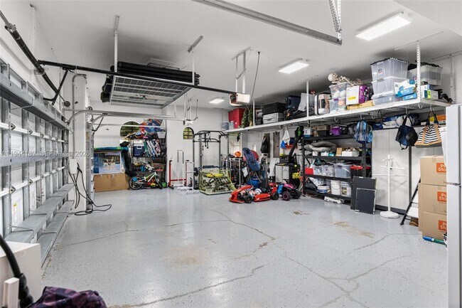 Building Photo - 10185 Cameilla St