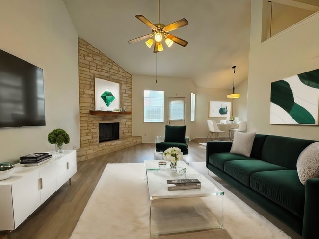 Building Photo - Charming 2/2 condo in Westcreek Landing!