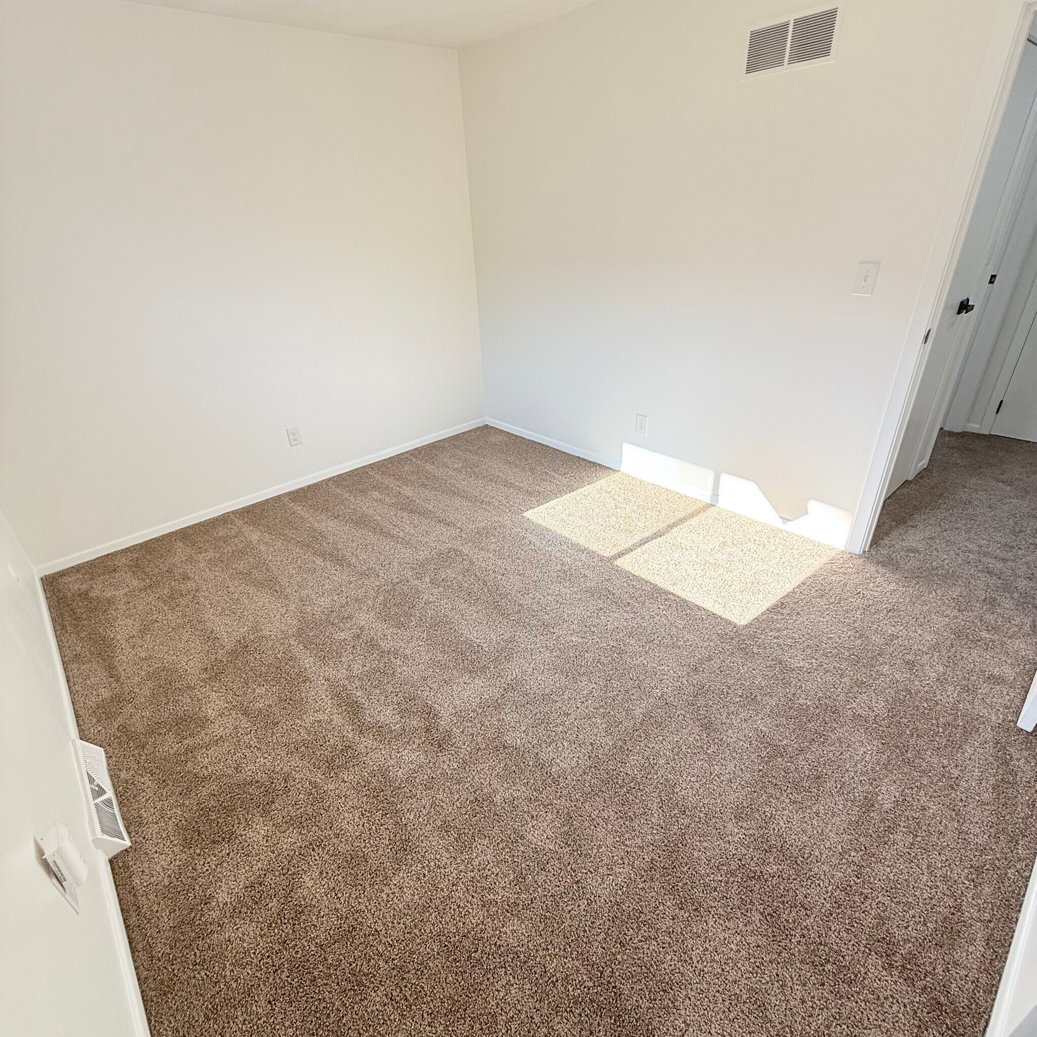 Building Photo - 235 Hamilton Ave