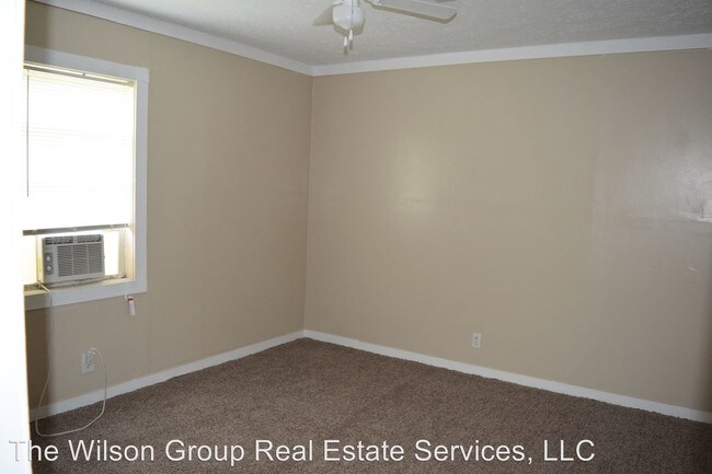 Building Photo - 722 Lena St