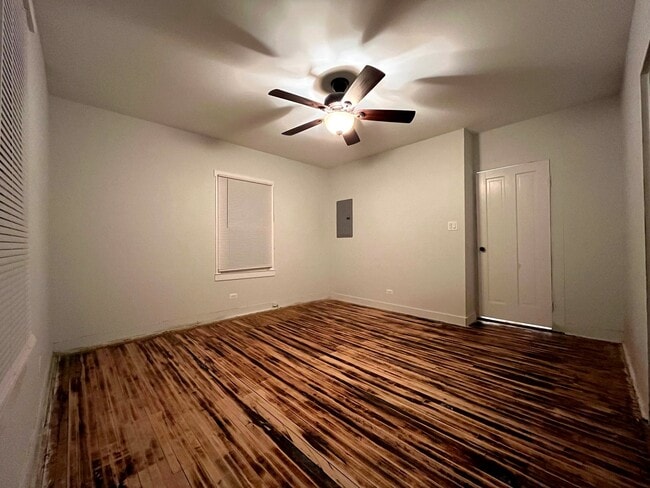 Building Photo - 139 North Ave