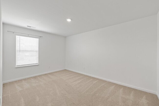 Building Photo - 539 S Lincoln St