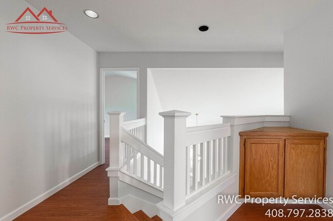 Building Photo - 1459 Chavez Way