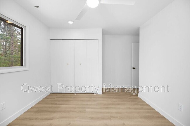 Building Photo - 3477 Blackwood Dr