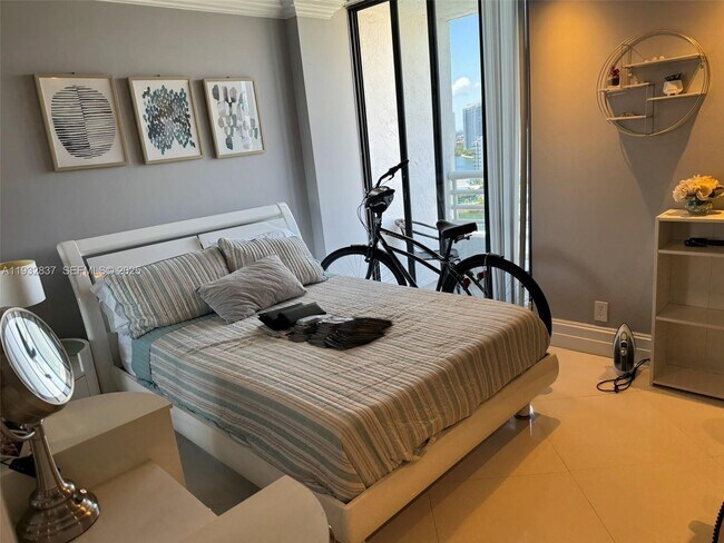 Building Photo - 3300 NE 192 St