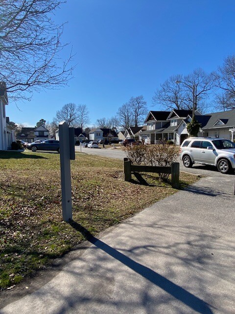 Building Photo - 5381 Lynbrook Landing