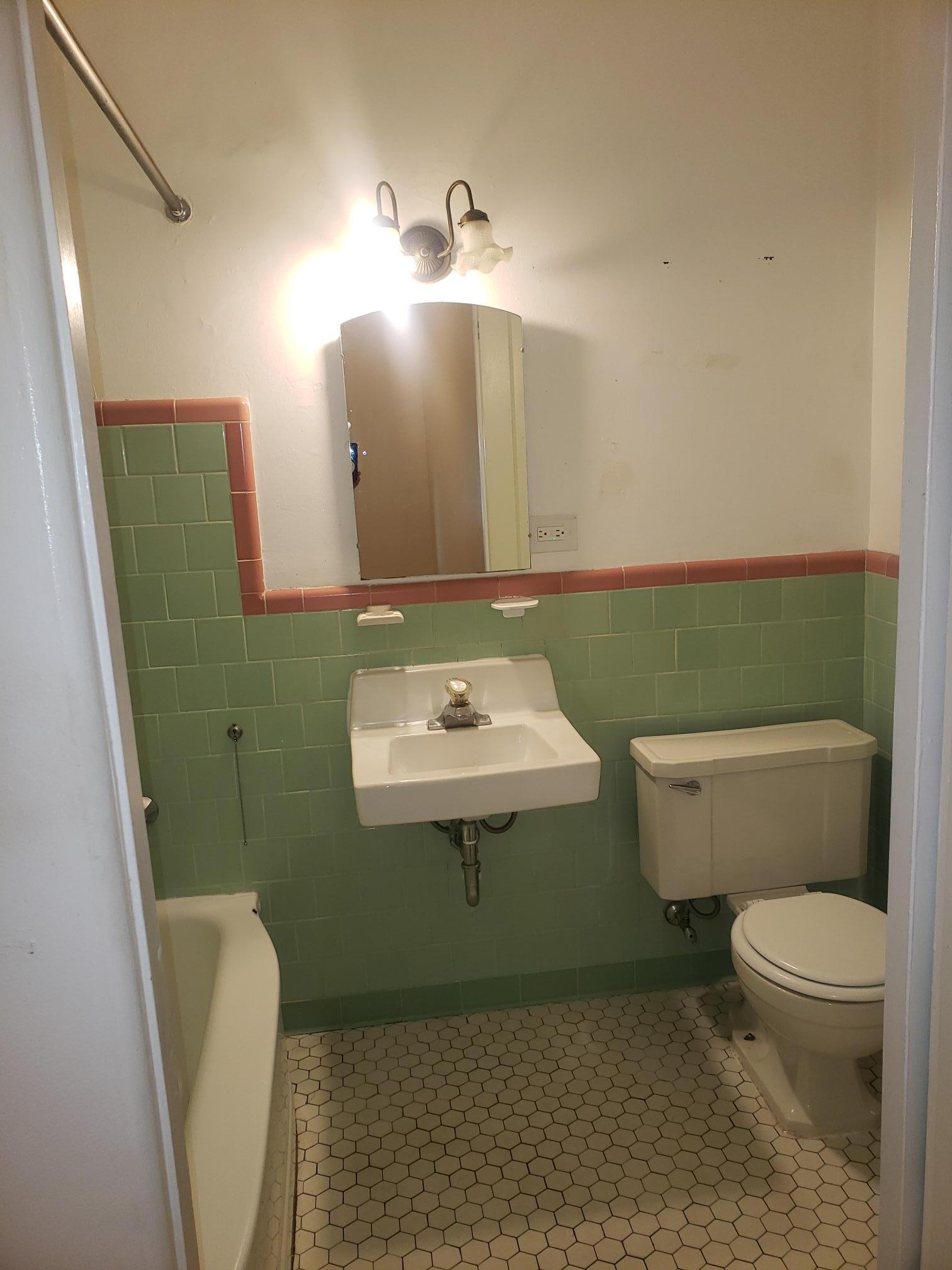 Building Photo - 1350 Fillmore St