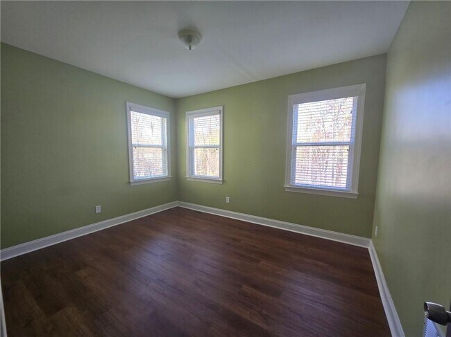 Building Photo - 3845 Dalwood Dr