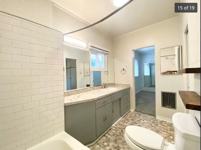 Building Photo - Don't miss out!! 2 Br/1 BA Home!!