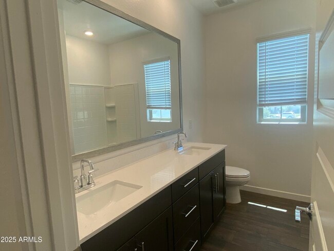Building Photo - 4077 S Sabrina Dr