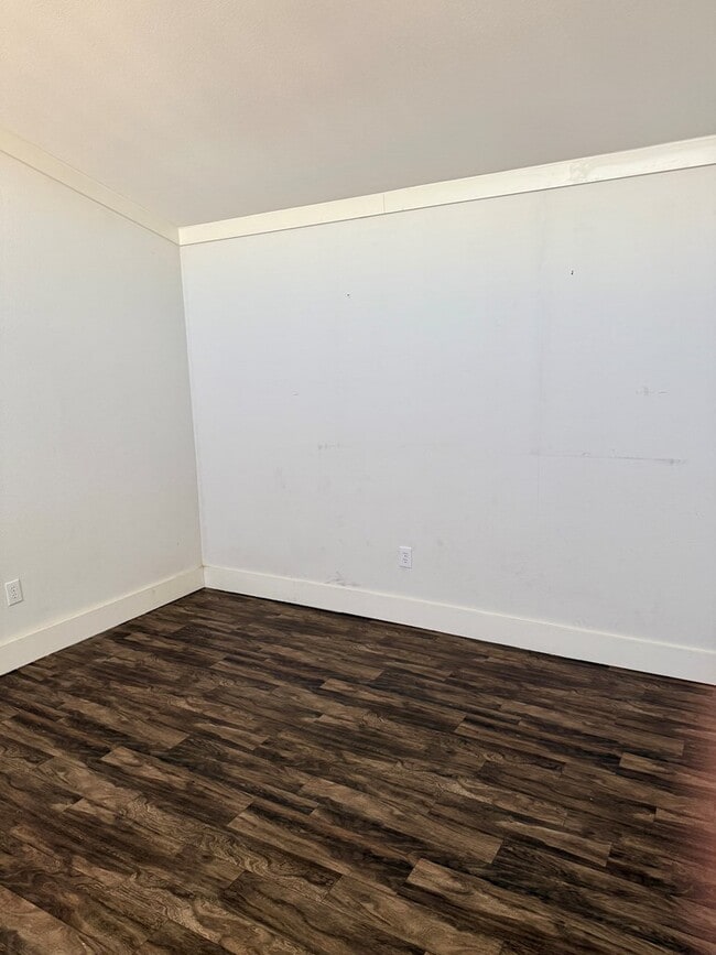 Building Photo - 4537 W Nectarine St