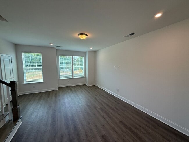 Building Photo - Brand New Townhome in Ballantyne!!