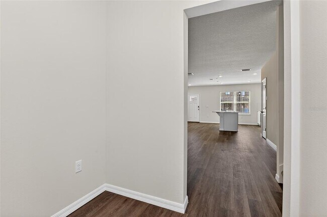 Building Photo - 16587 Barbours Crk Wy