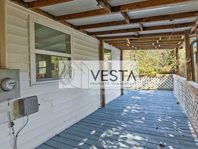 Building Photo - 78 Old Oak Hill Rd