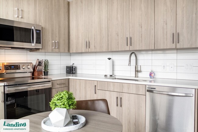 Building Photo - 151 S State St