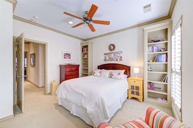 Building Photo - 6811 Staffordshire Blvd