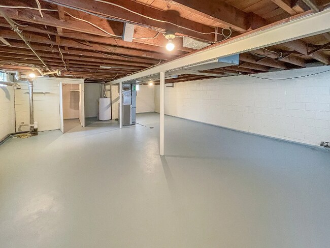 Building Photo - 3425 Adams St