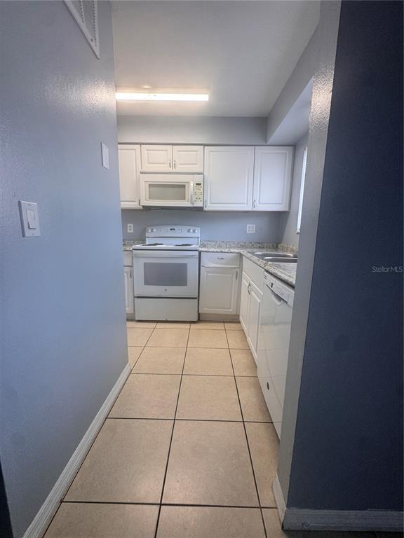 Building Photo - 205 Eden Ln