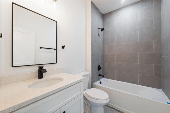 Building Photo - 2273 SW 158th St Rd