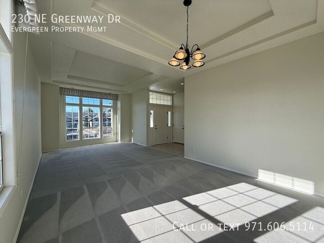 Building Photo - 230 NE Greenway Dr