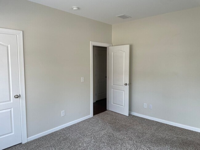 Building Photo - 6 Bedroom 4 Bathroom House in Supply NC-Unfurnished