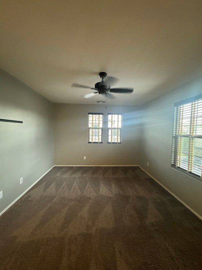 Building Photo - 16345 W Latham St