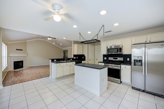Building Photo - 3259 Enchanted Hollow Ln