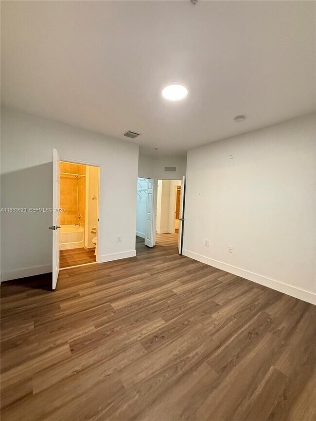 Building Photo - 8760 NW 97th Ave