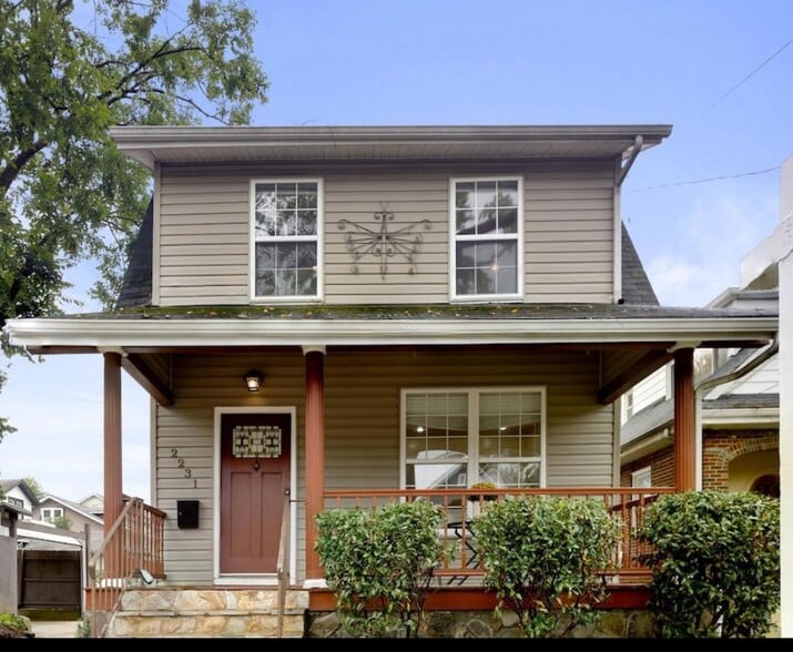 Primary Photo - 2231 Otis St NE