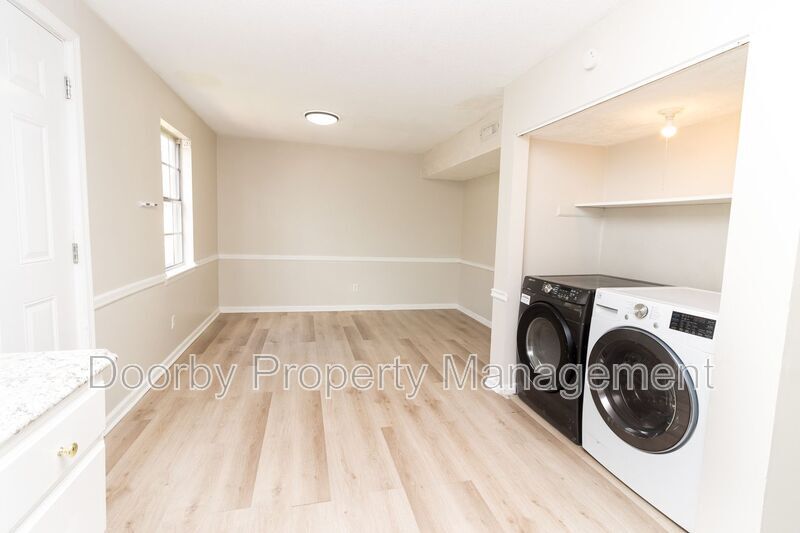 Building Photo - 4598 Plaza Hills Ln